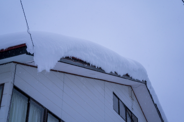 雪害による外壁損傷は火災保険適用可能！